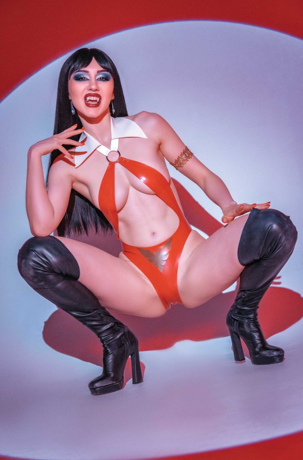 Cover F 1:10 Cosplay Virgin Variant cover