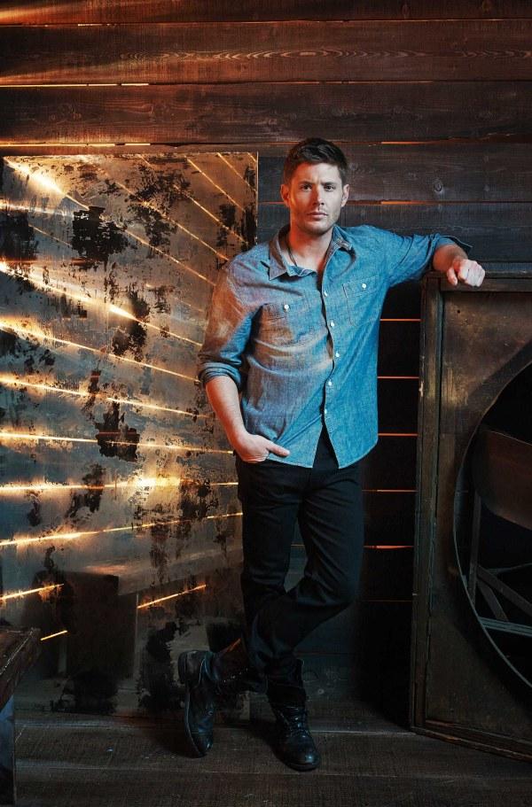 Supernatural: Dean Winchester #1, Cover I Photo 1 Virgin Variant