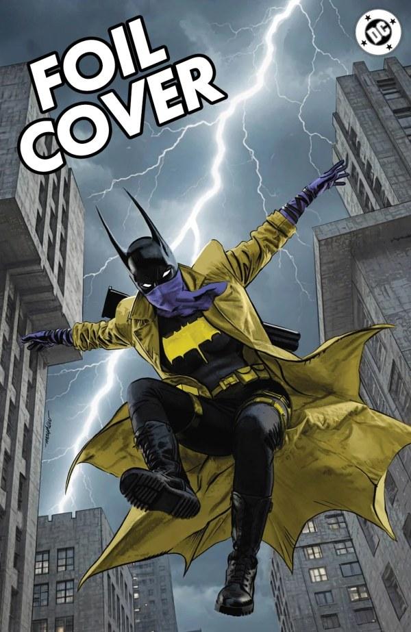 Mike Mayhew Studio Exclusive Foil Virgin Variant cover